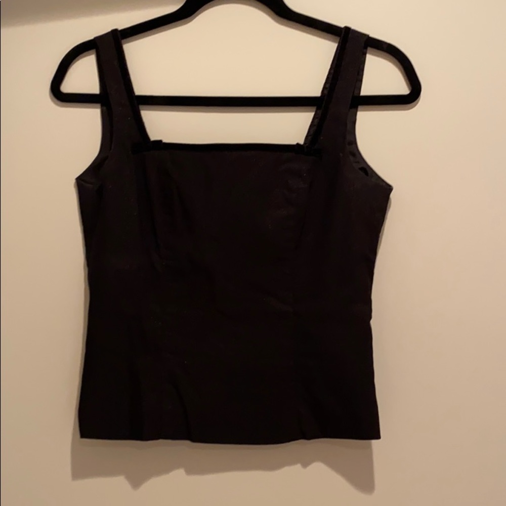 Mo & Su black square neck top